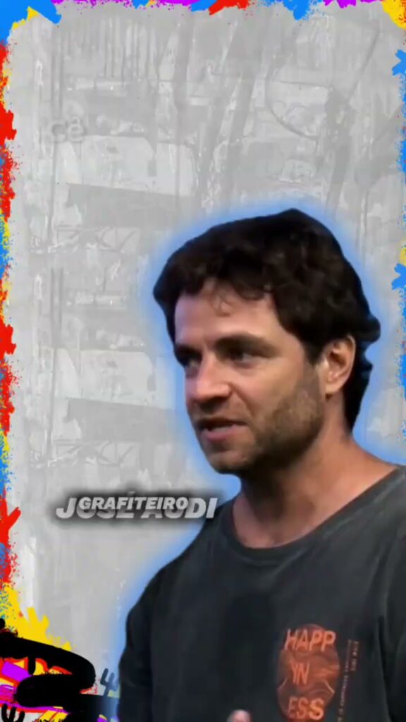 Capa de vídeo vertical com entrevistado e elementos gráficos coloridos.